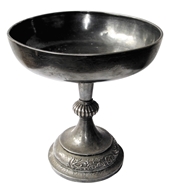 Picture of A silver fruit bowl