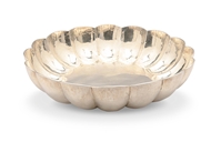 Picture of A silver strawberry dish