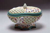 Picture of A CONTINENTAL POTPOURRI BOWL WITH LID