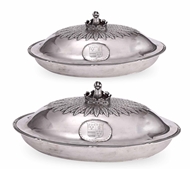 Picture of A FINE PAIR OF SILVER TUREENS