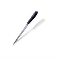 Picture of A GEM SET ENAMEL-HILTED KARD (KNIFE)