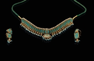 Picture of A SUIT OF TURQUOISE AND DIAMOND JEWELLERY